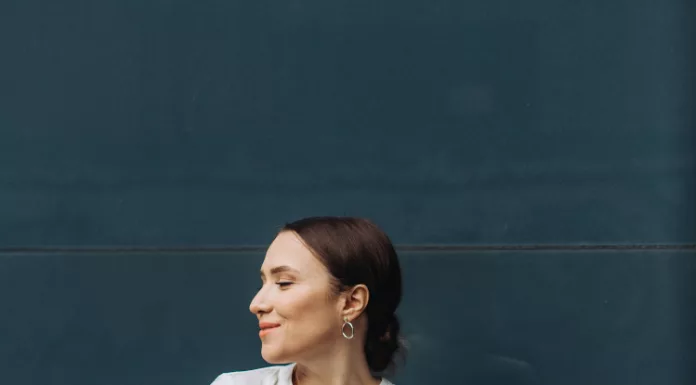 Confidence in Uncertainty: The Inner Asset Women Investors Overlook