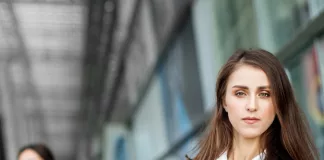 The Hidden Cost of Pride in Leadership: Why Self-Aware Leaders Succeed