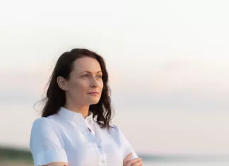 When Broken Becomes Beautiful: Resilience and Leadership in Times of Setback When Broken Becomes Beautiful: Resilience and Leadership in Times of Setback